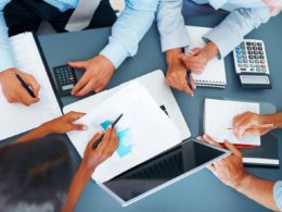 accounting-management-control-internet-companies-team-employees