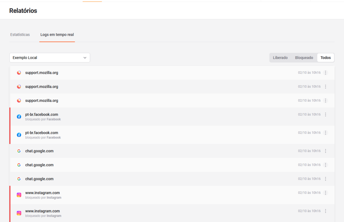 Real-time logs tab on the Lumiun DNS Dashboard reports page