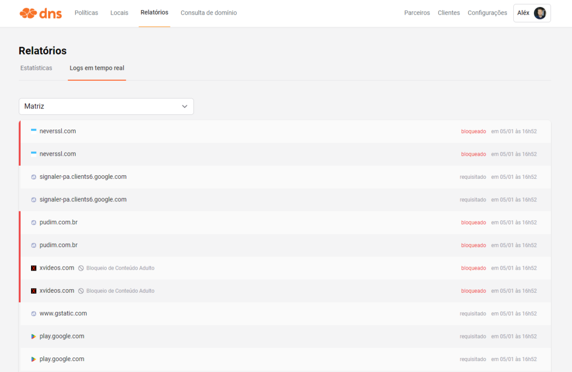 Log em tempo real do Lumiun DNS
